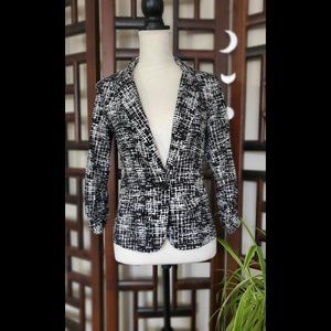 Alex & Olivia Woman's Short Blazer (Size M)